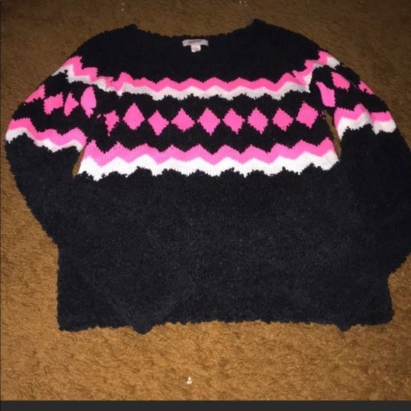 Arizona Black,Pink & White Chevron Soft Fuzzy Sweater Size small - Picture 6 of 9